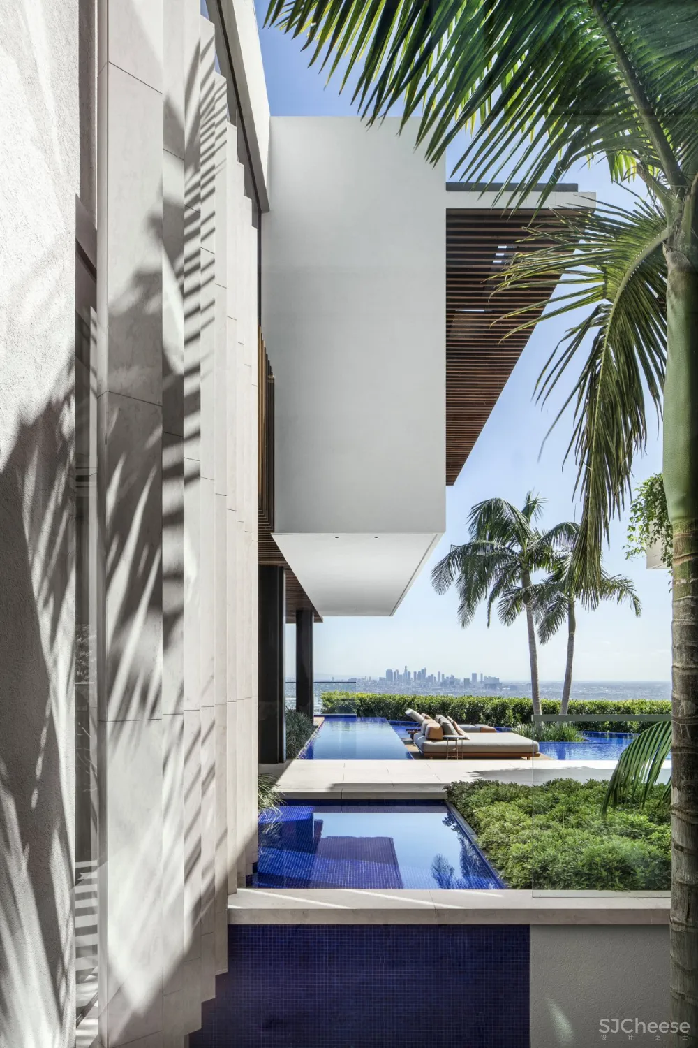 SAOTA | Hillside House , 洛杉矶天际线下的绿洲