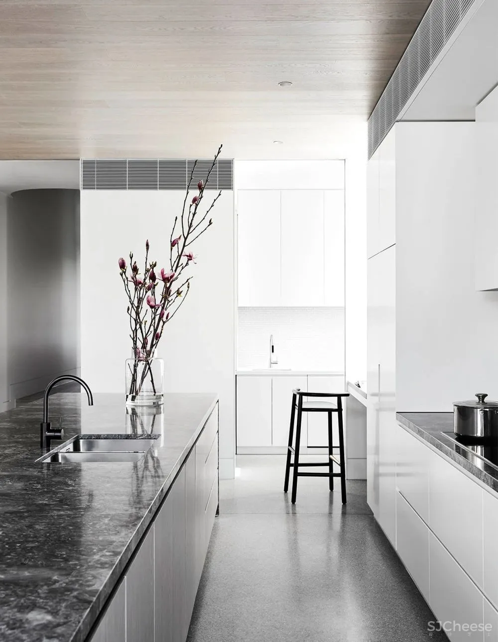 19世纪初的老房翻新，越简约越高级！