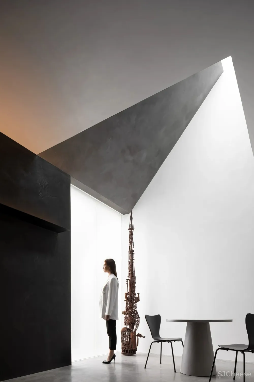 新作丨局限的空间,如何利用光打造不凡气质!