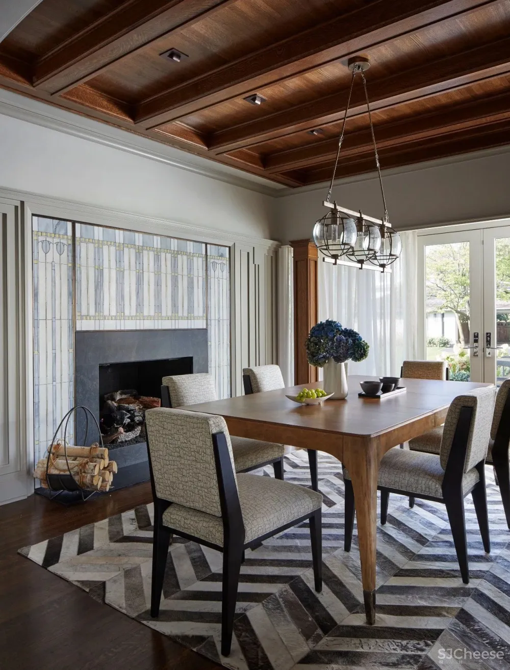 Donna Mondi 色彩视觉 与众不同