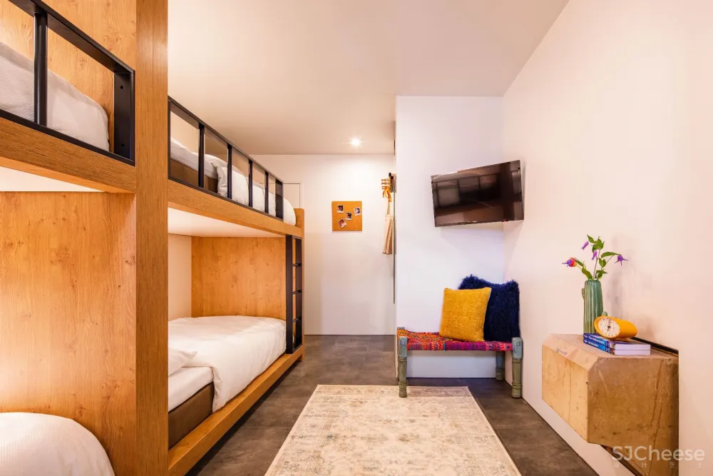 胶囊睡仓、空中客房...这家网红酒店彻底打破了旅馆的传统