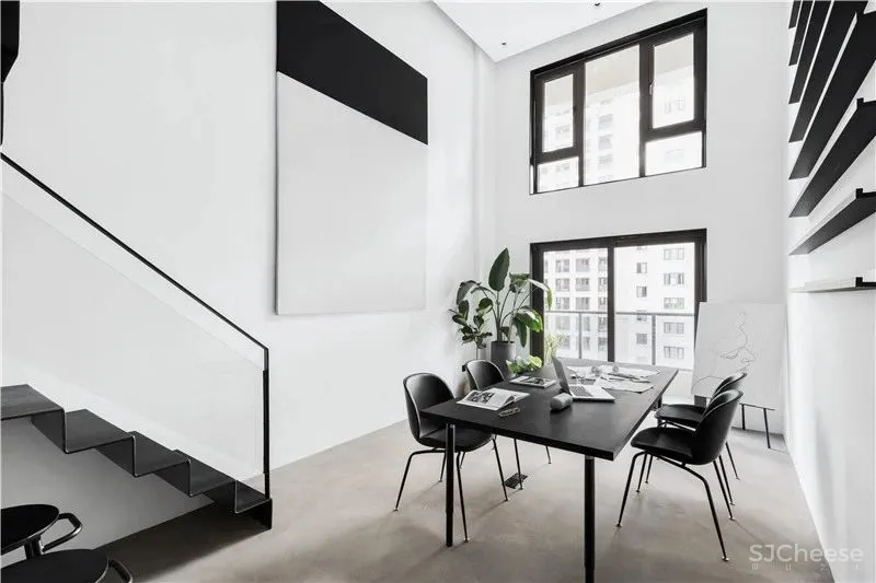 【缪茹空间设计】黑白是工作之余肉眼可及的闲适 R’s Yard!