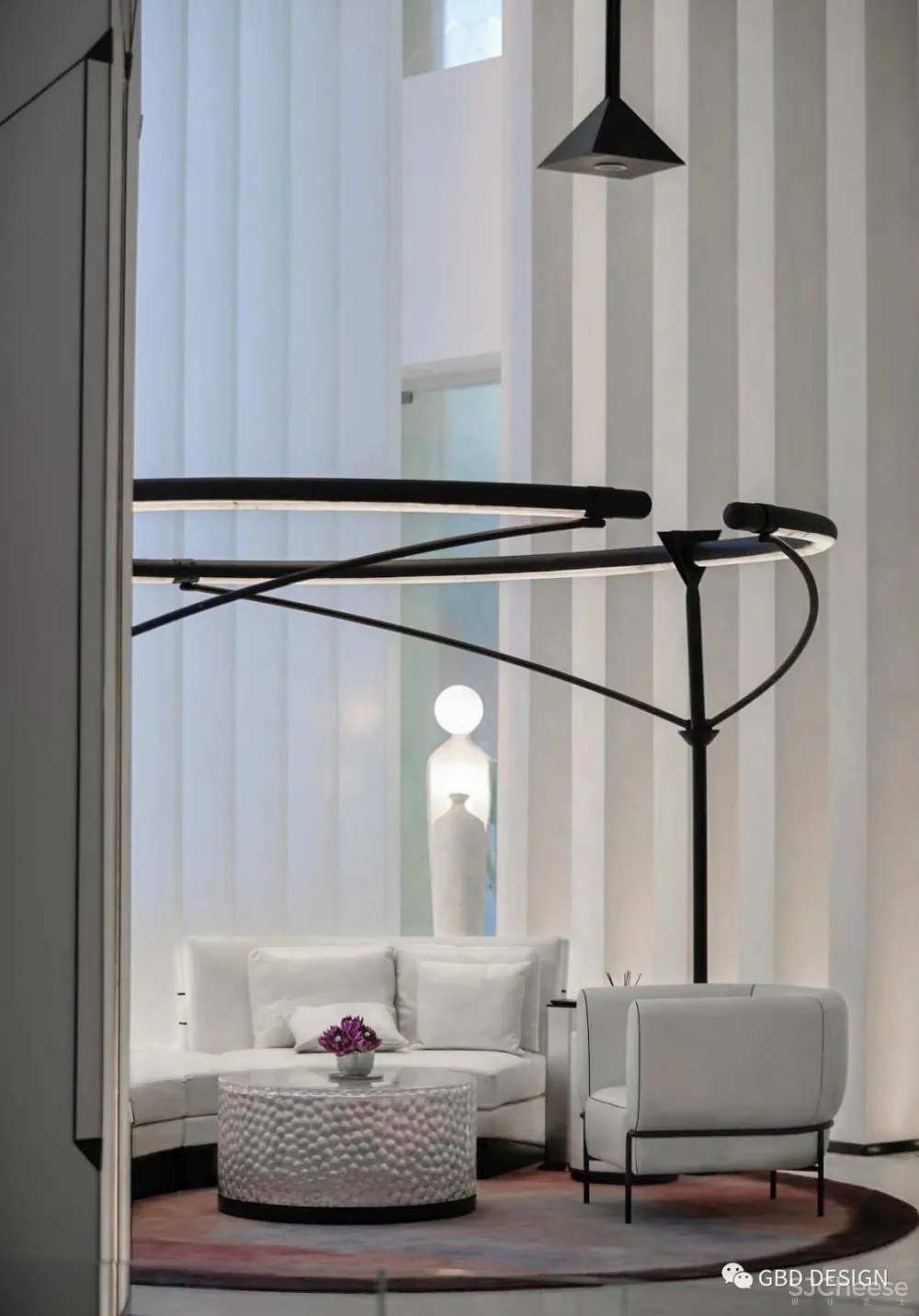 神圣的空旷—沈阳中海和平之门售楼部 广州杜文彪装饰设计