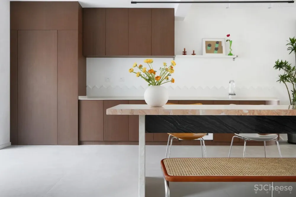 180㎡的两居室，这样留白才大气！