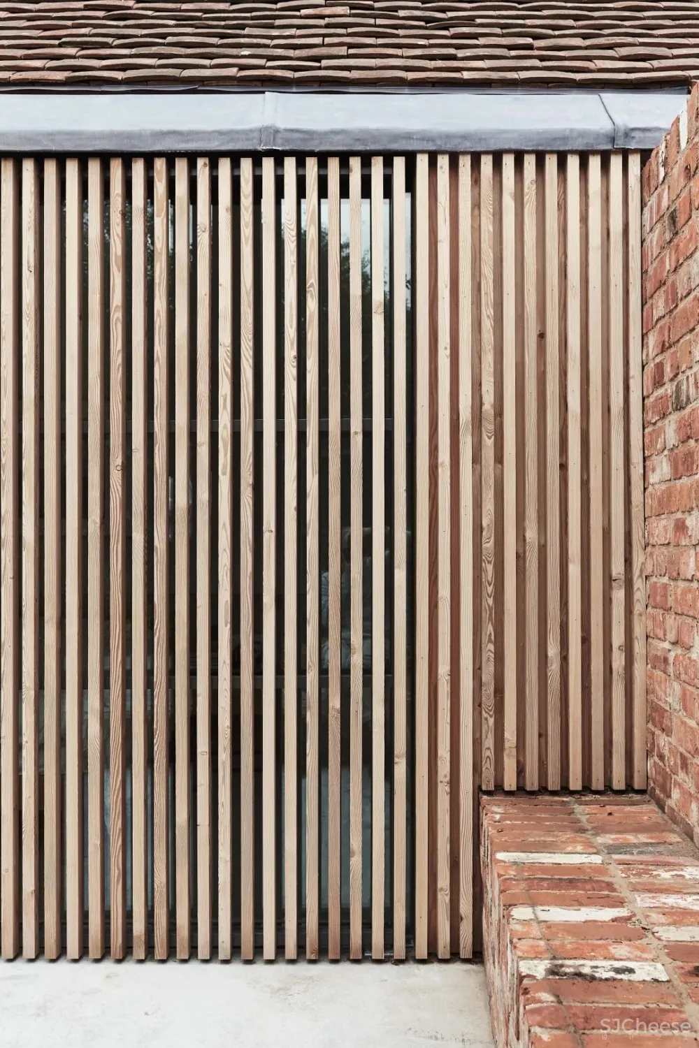 一个百年历史的磨坊，千年历史的遗址：这部电影捕捉了一个永恒的转变