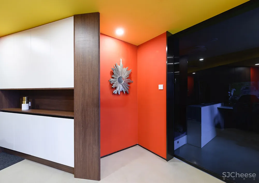 设计师：配色够出彩，设计才惊艳！