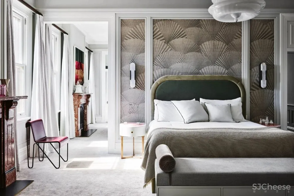 复古 轻奢,与浪漫主义撞个满怀。