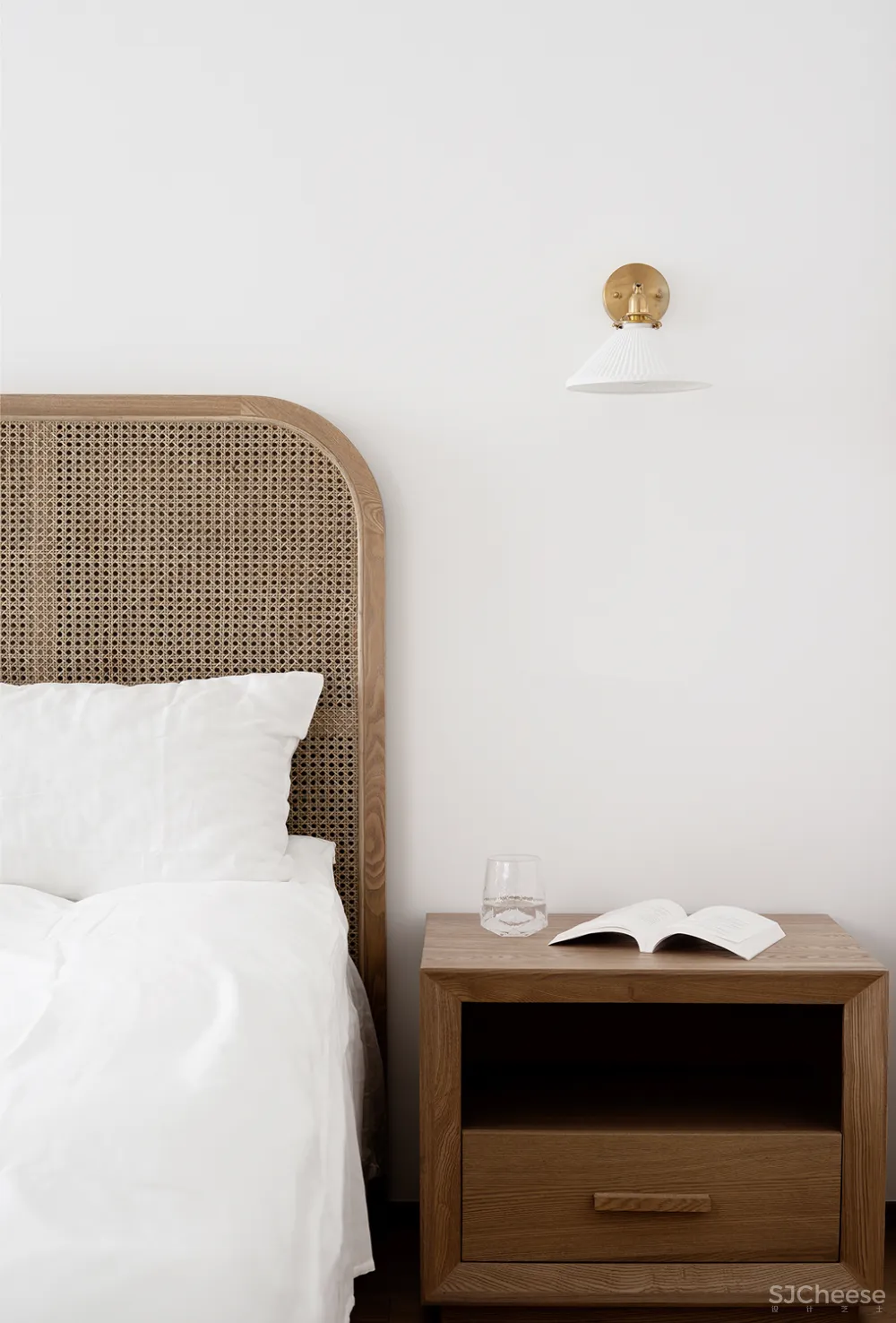 年轻人的中式,没有瓷器、屏风和红木家具,却美出诗意!