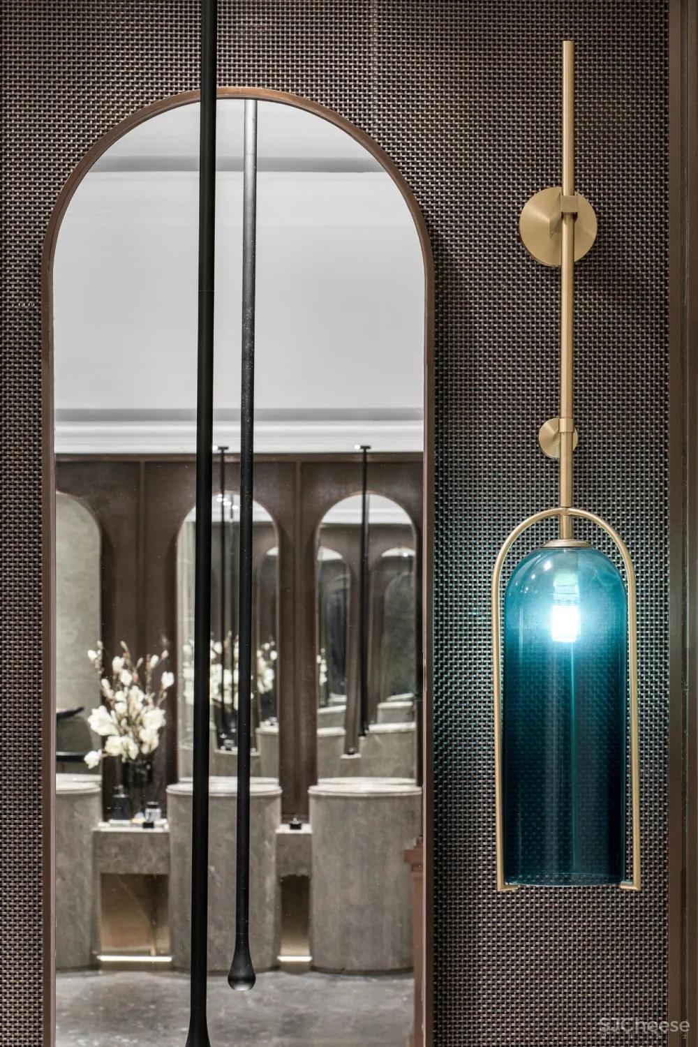 当代摩登气质的售楼中心设计,美的直入人心!