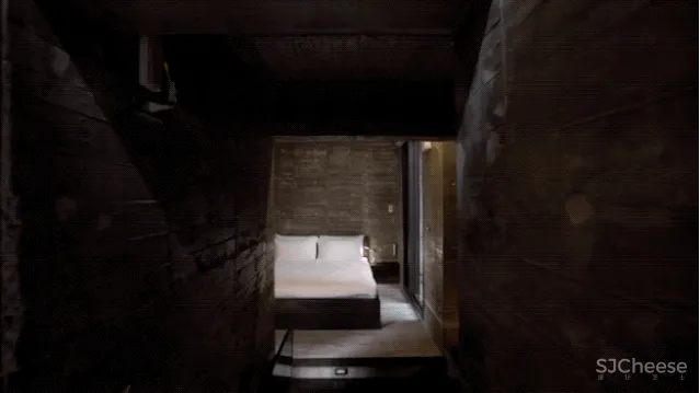 乡下大妈请日本人造房,修了6年,一扇窗都没有