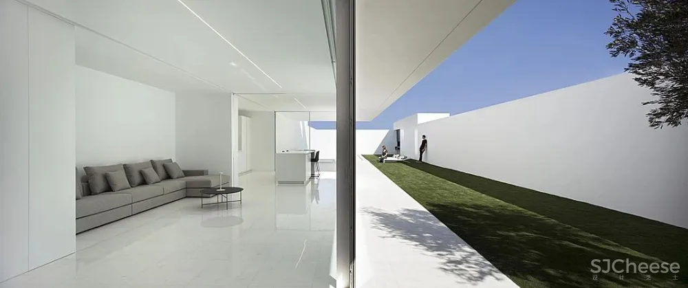 Fran Silvestre :遇见光,才知道白色极简有多美!