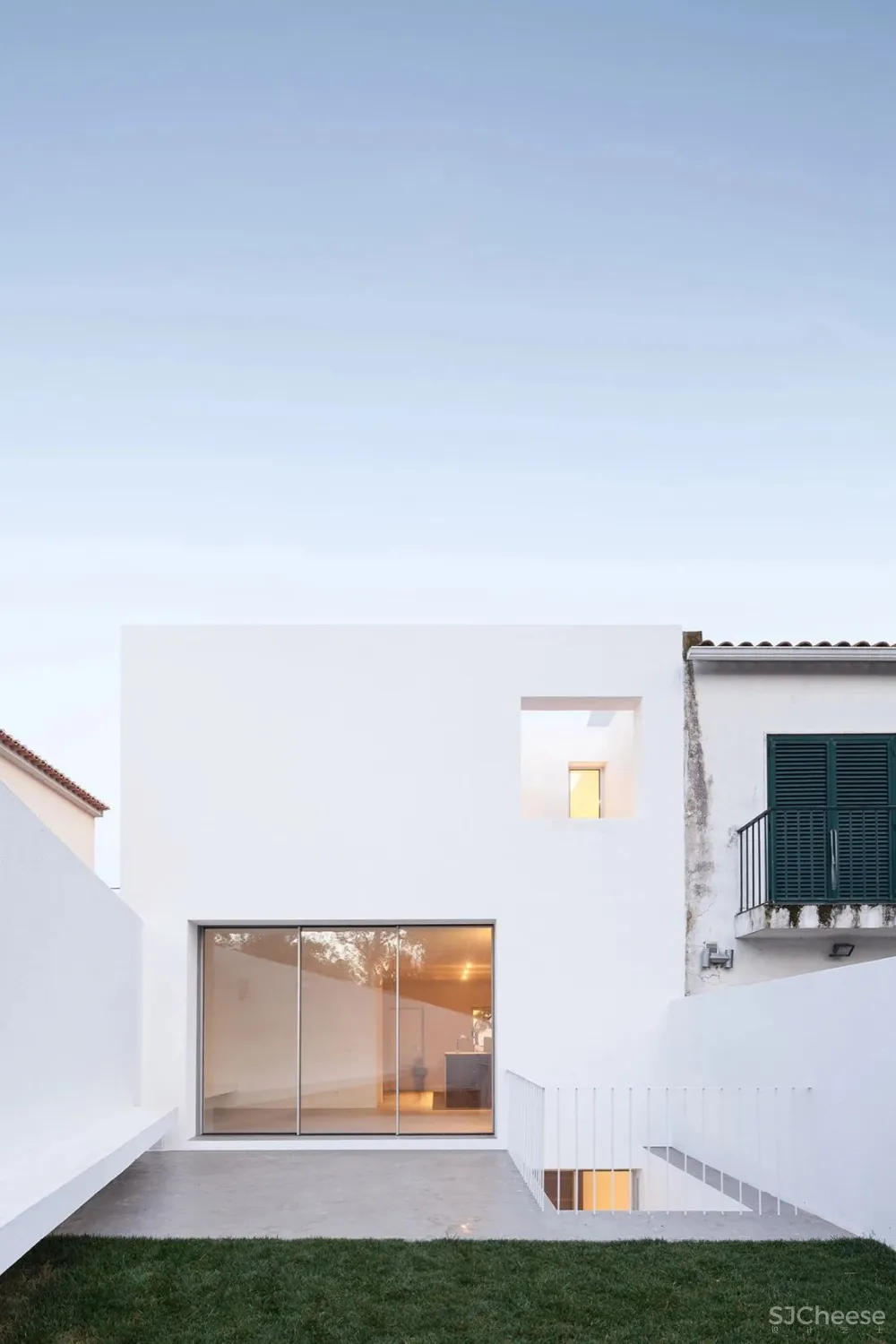 大白至简，无华而奢