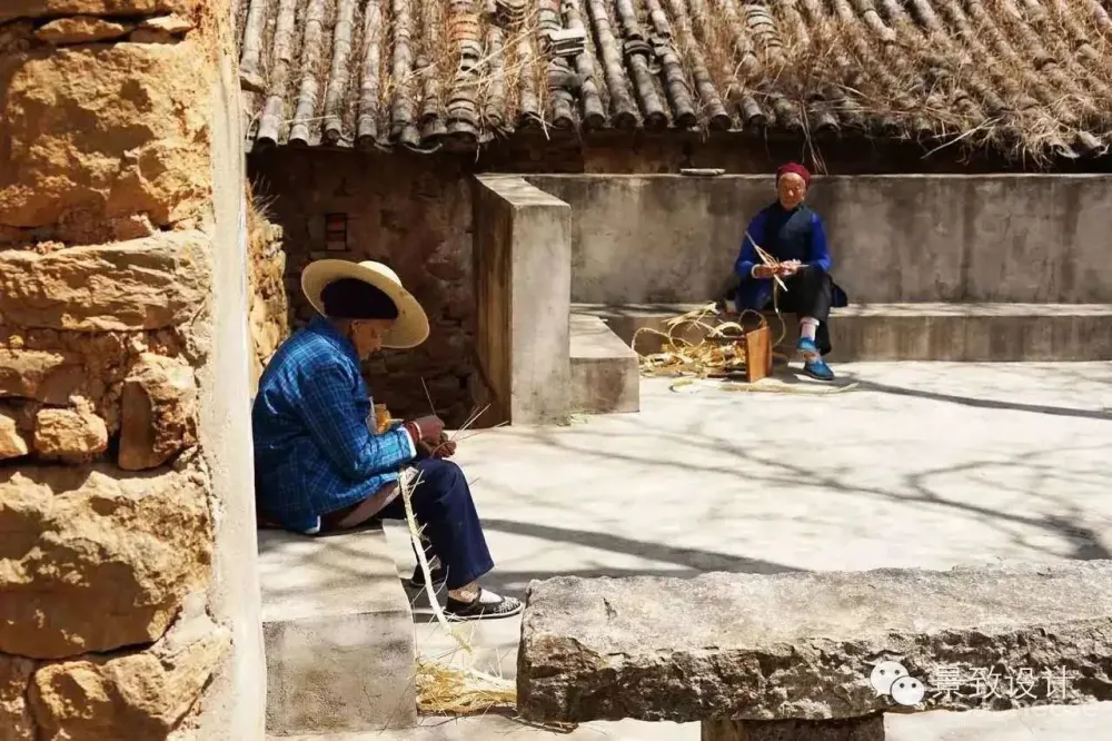 舒坦:在大理凤阳邑喝茶、洗片,他的“原生”乡建有何特别?