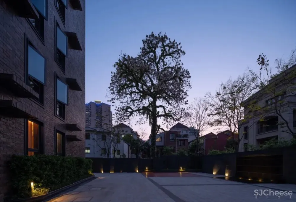 静谧人文居所之光——花样年·乌南396乌鲁木齐南路顶级公馆