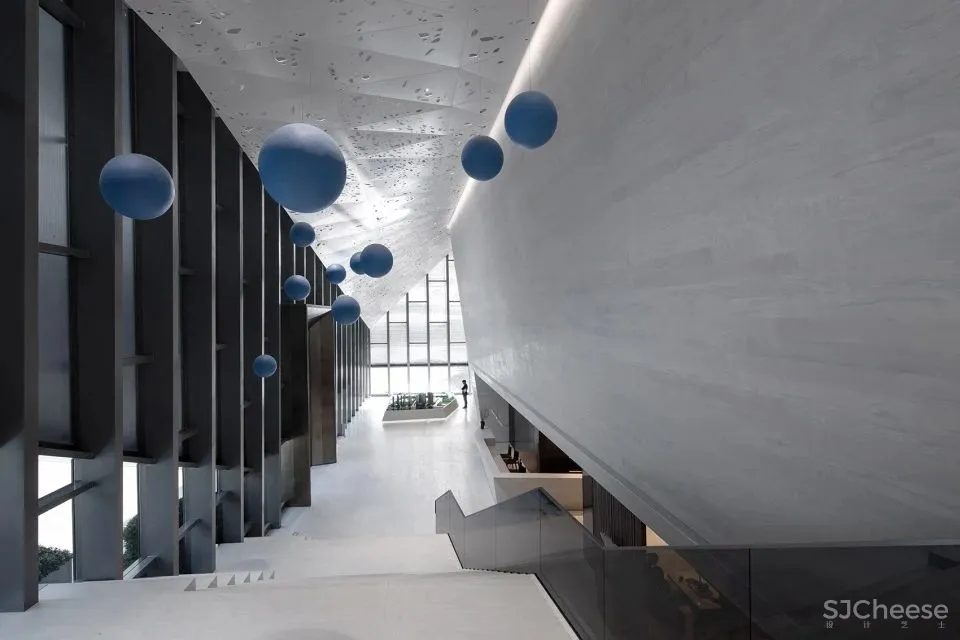 苏州金融商务广场展示中心：建构和隐喻当代太湖石 日清设计