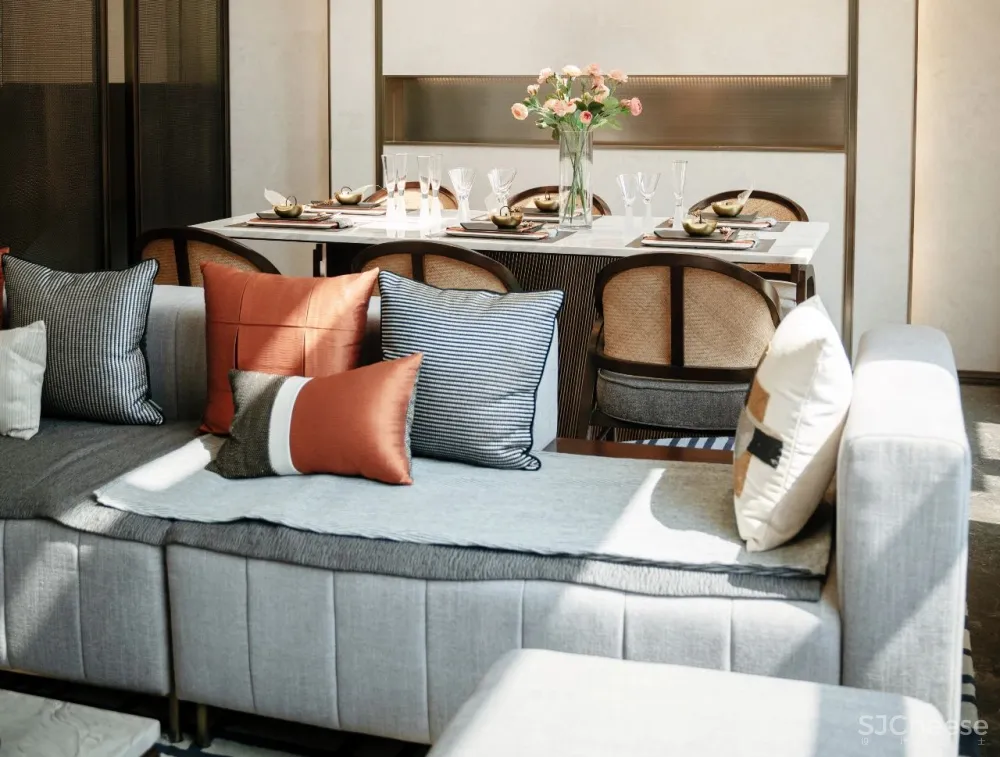 聚舍联合:现代精致别墅,平衡生活之美