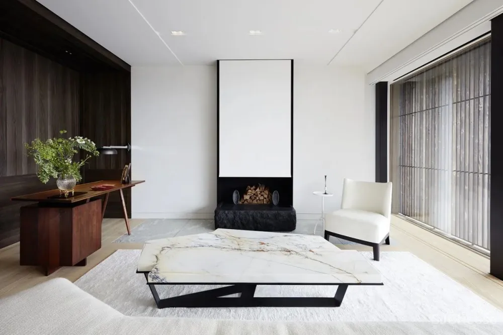 Christian Liaigre 专辑