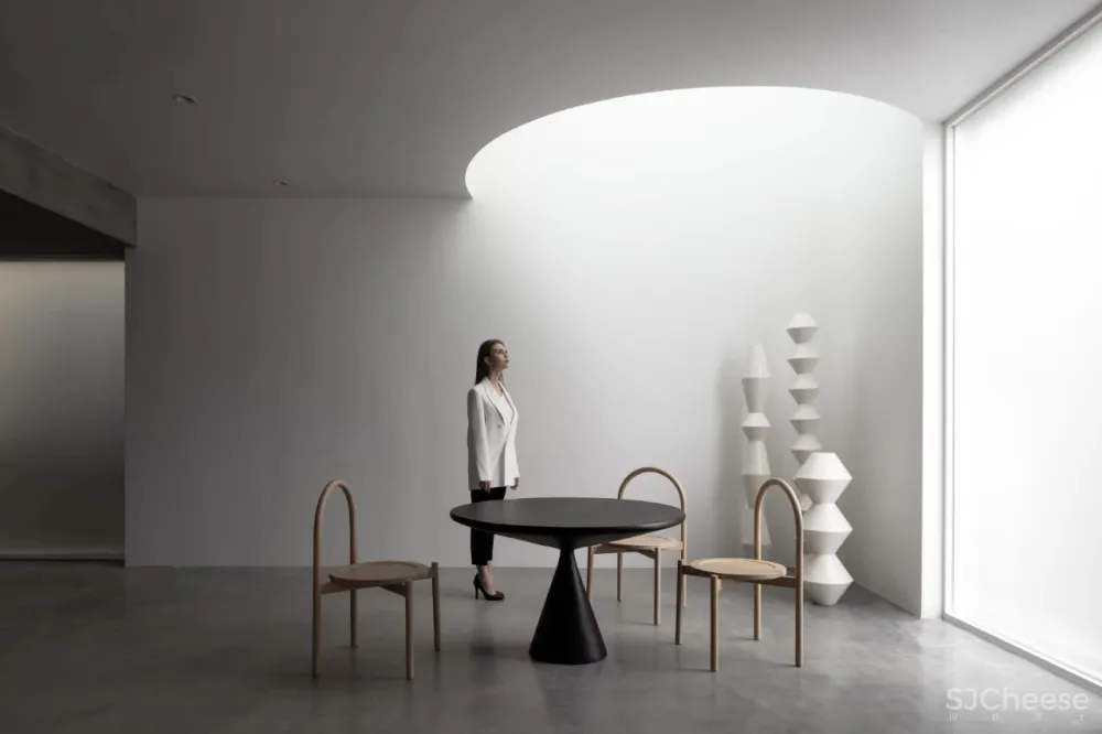 新作丨局限的空间,如何利用光打造不凡气质!