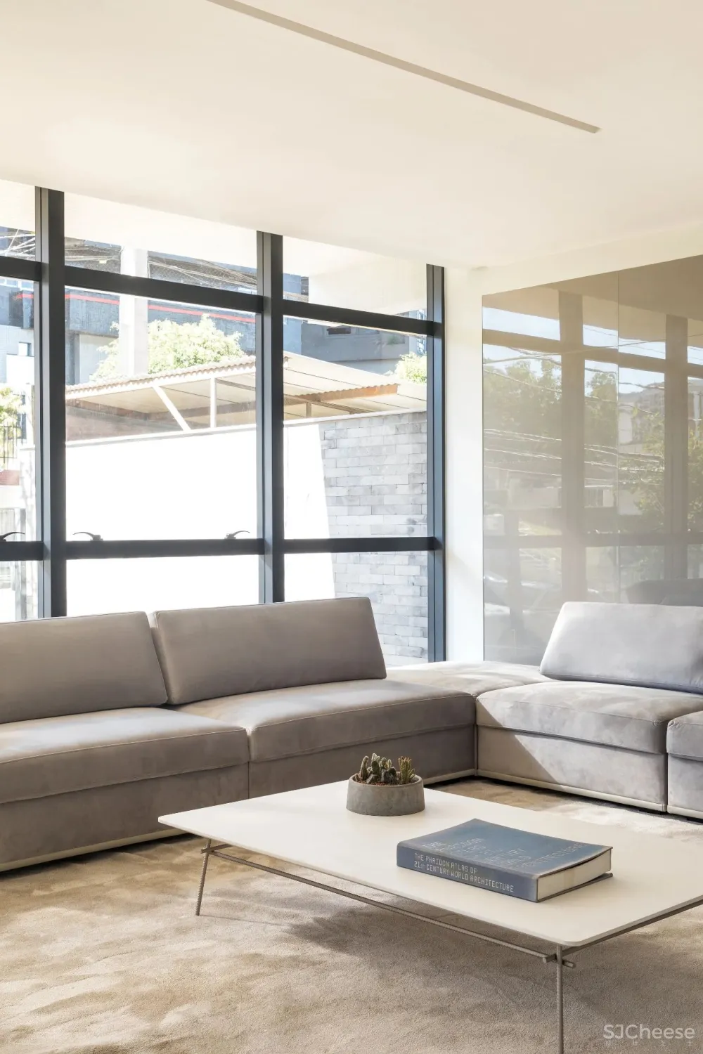 330m²顶奢复式的简约气质,低调而奢华