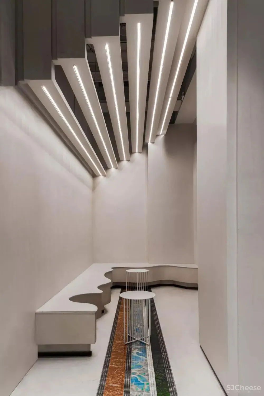 在 “茶山”梯田里喝茶饮,品尝春天滋味