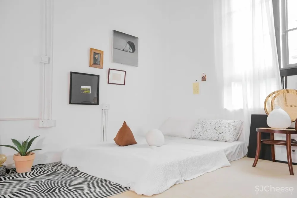 最牛租房族!安徽美女7500块在上海住300㎡,装成精致毛坯房