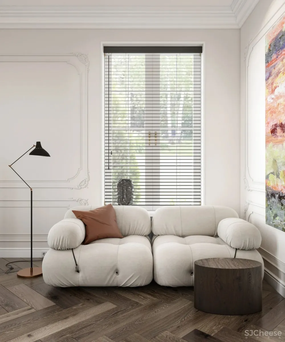 三室两厅的家,墙面用石膏线装饰,复古又时尚