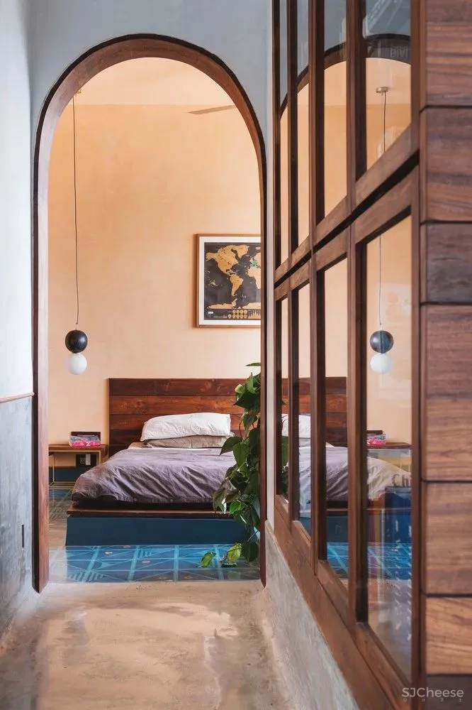 67㎡ 一室户,用水泥与木头就能缔造出时尚住宅