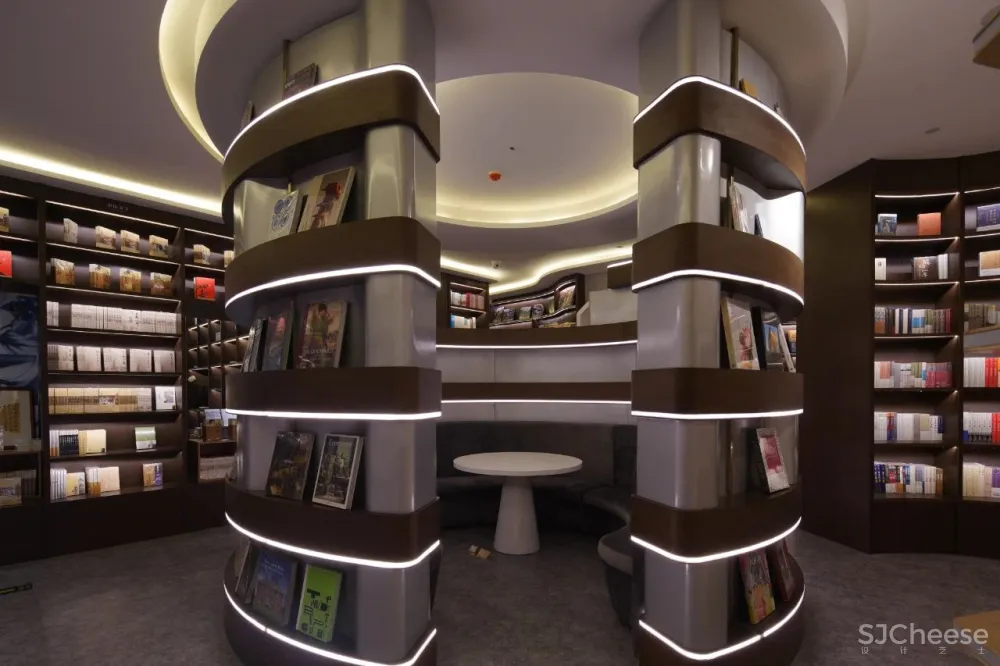 J-S设计:听说有宝藏,武汉商圈里的秘密山谷