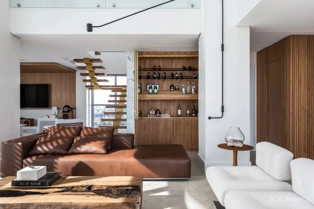 330m²顶奢复式的简约气质,低调而奢华