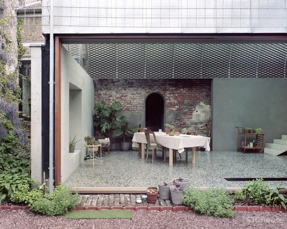 繁华城市中的宁静花园,比利时 51N4E