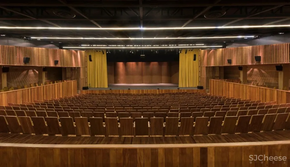 Productora丨超现实的狂野建筑幻想