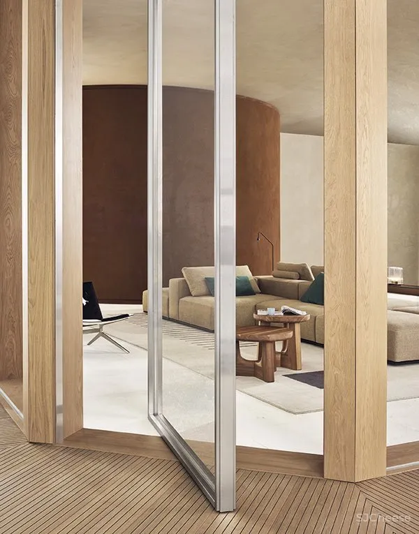 Poliform 在一所隐奢住宅内展开了大胆的试探