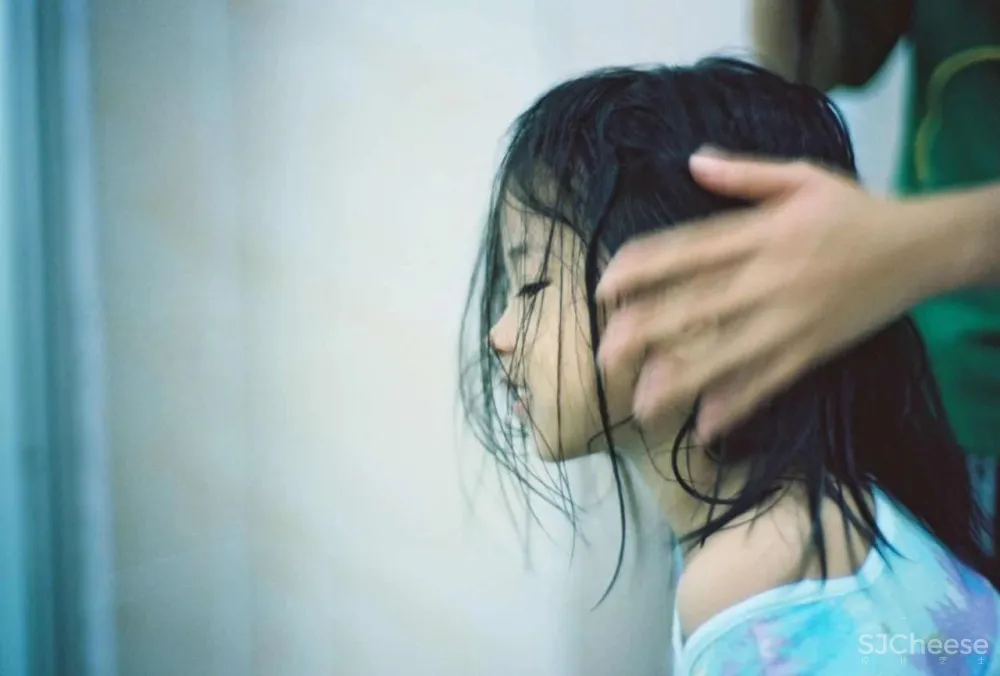 舒坦:在大理凤阳邑喝茶、洗片,他的“原生”乡建有何特别?