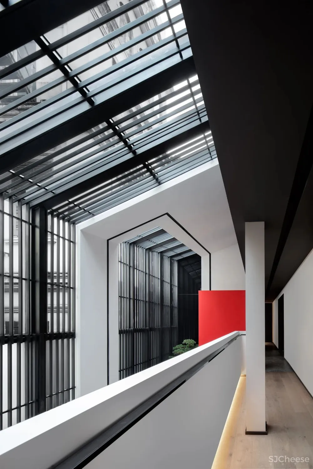 【2019年鉴榜办公作品】FW.GID 办公室 曾建龙