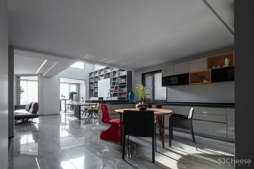 李晶一新作 适逸书香