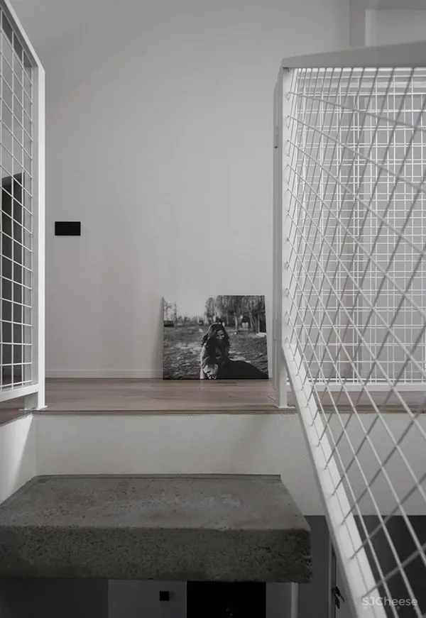 小户型阁楼，这样设计有格调还显大！