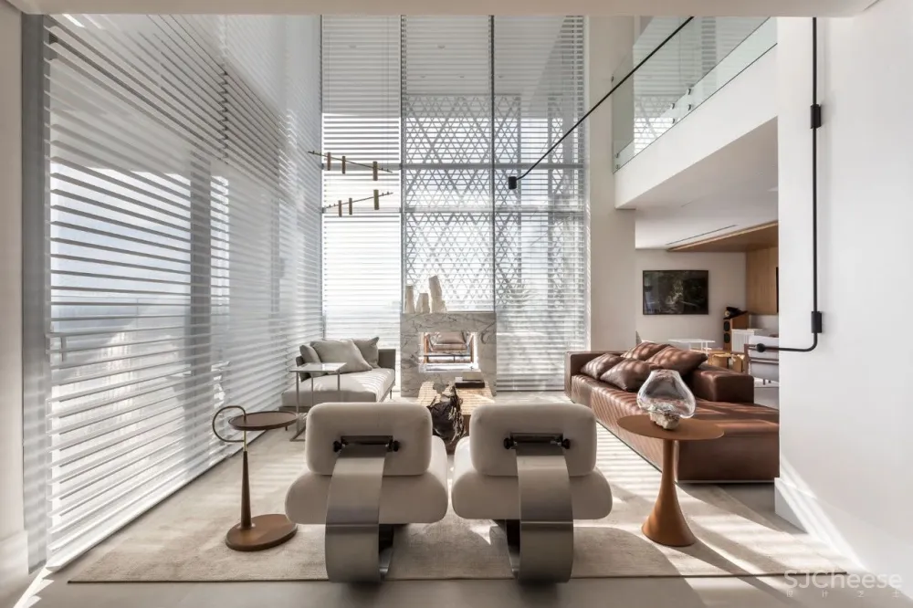 330m²顶奢复式的简约气质,低调而奢华