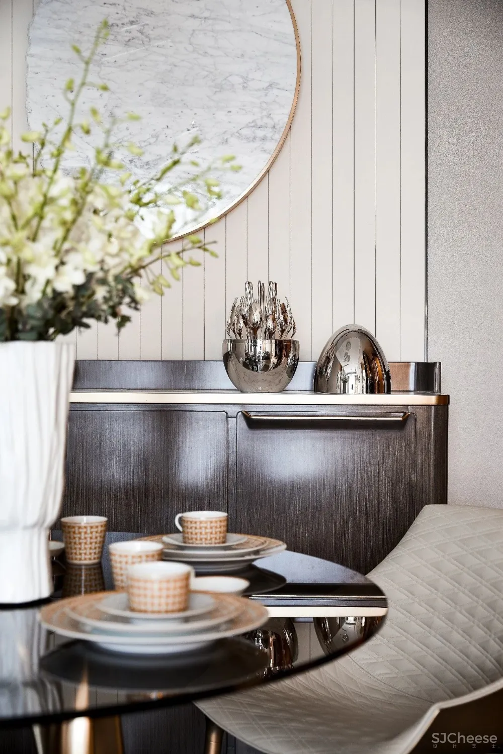 绿地海珀•外滩样板房健康科技赋能品质精装