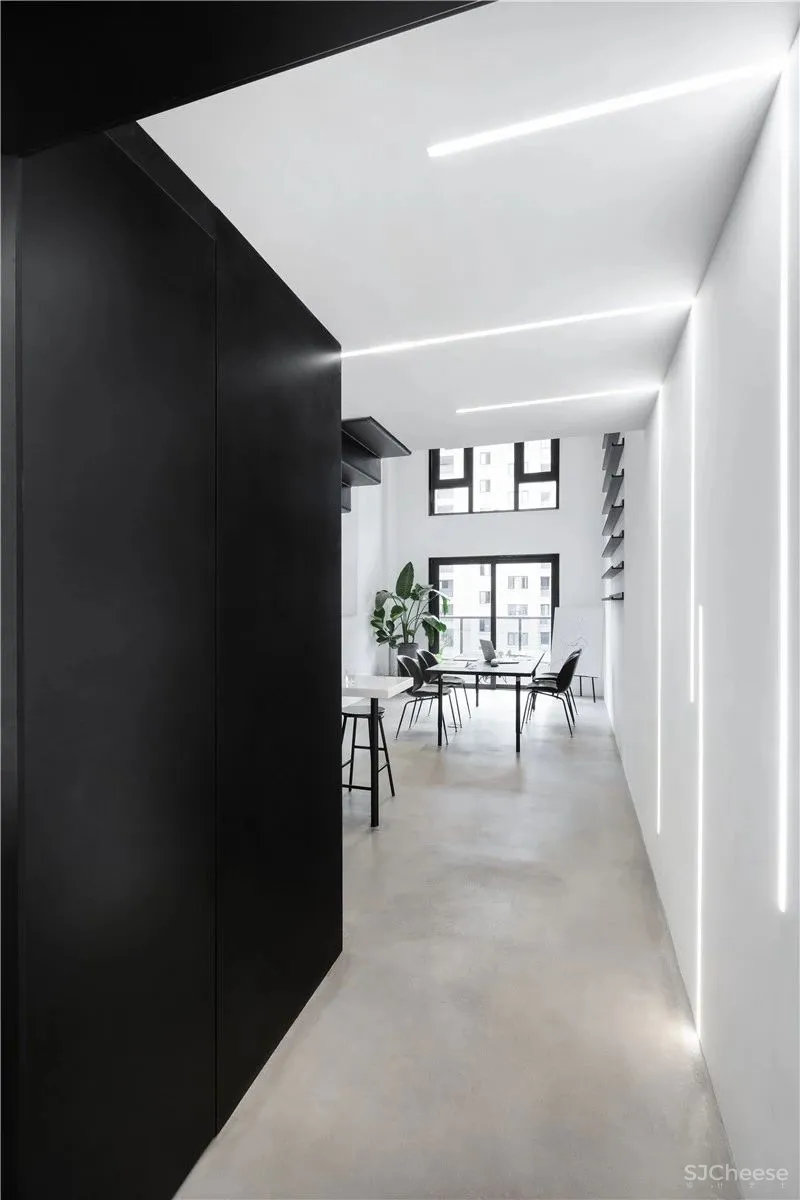 【缪茹空间设计】黑白是工作之余肉眼可及的闲适 R’s Yard!