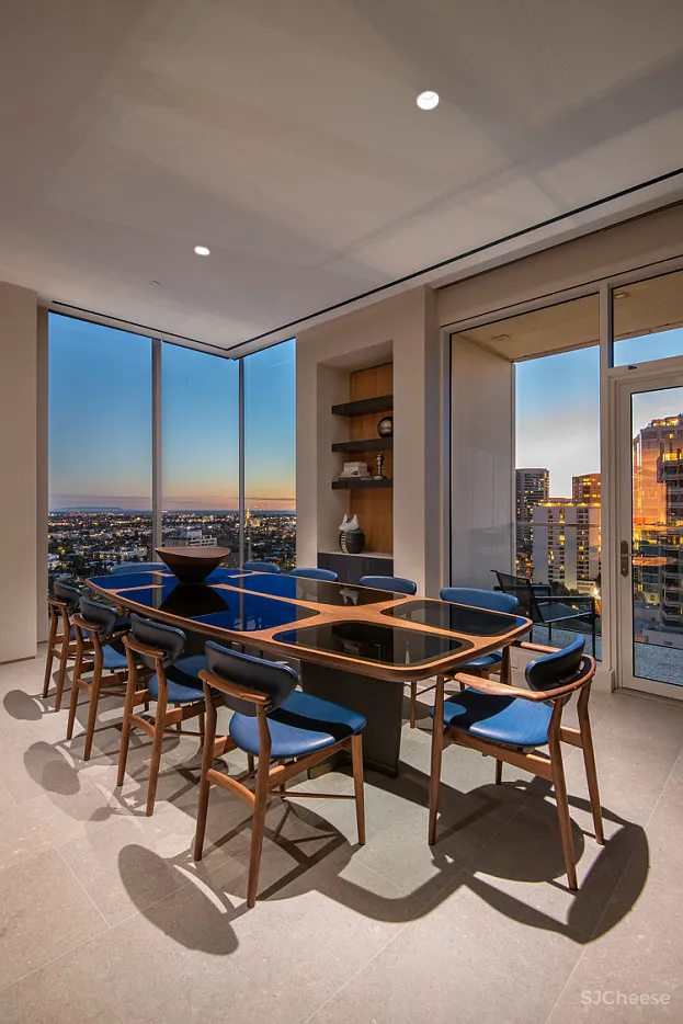 城市中心顶级豪宅进入大平层时代!有钱就买大平层吧!