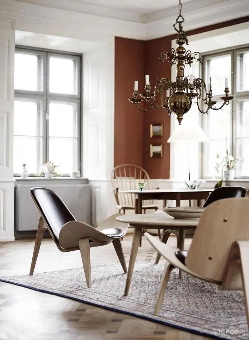 传说级家具品牌掌门人的家:住进装满经典设计的17世纪庄园就像住进时光机