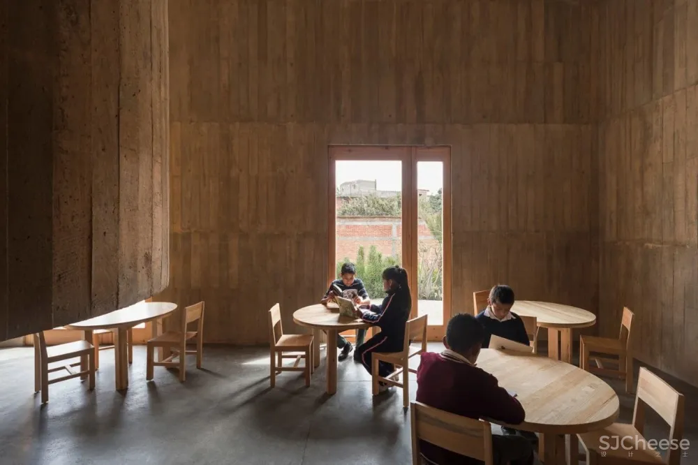 Productora丨超现实的狂野建筑幻想