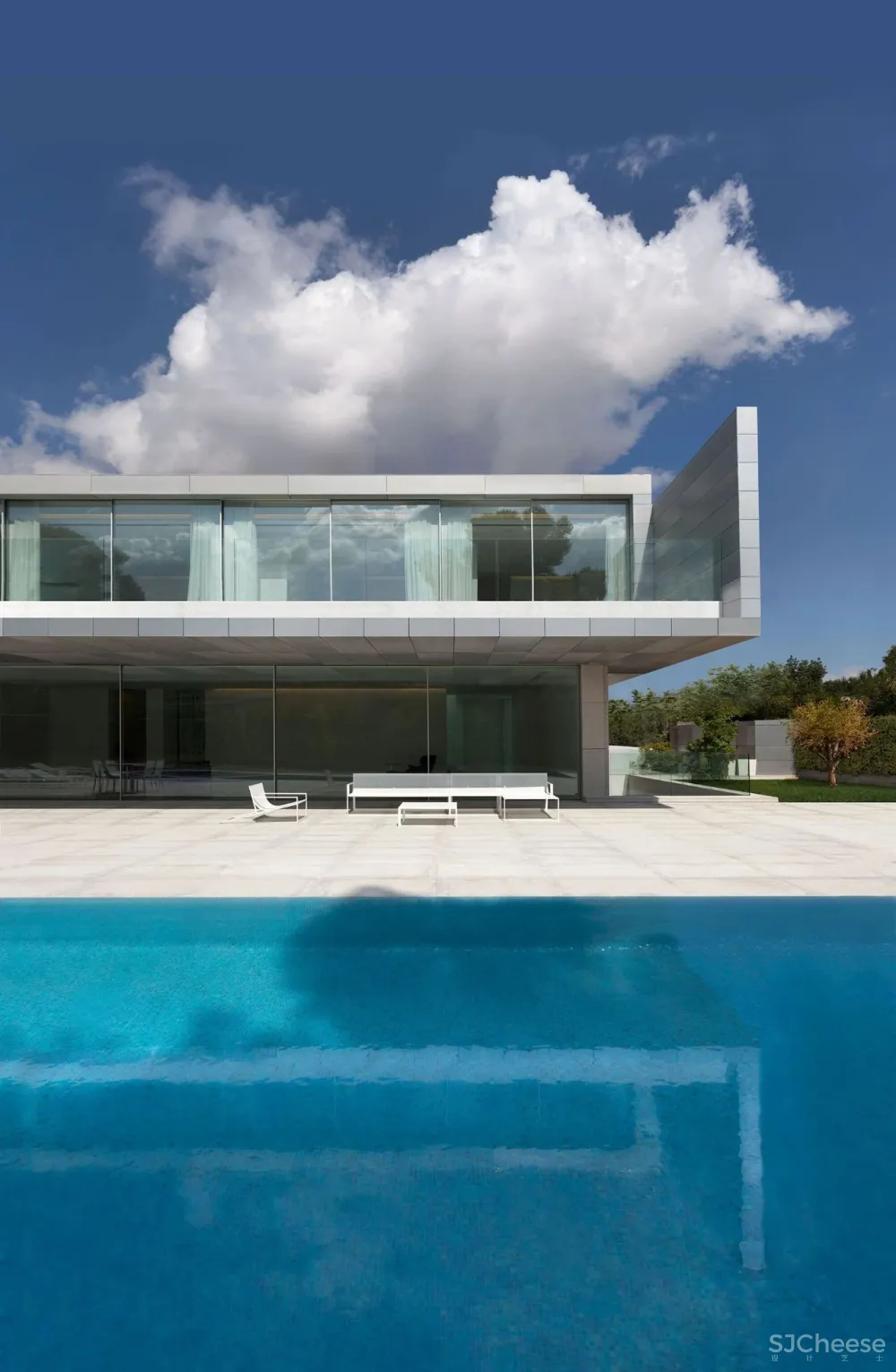 Fran Silvestre :遇见光,才知道白色极简有多美!