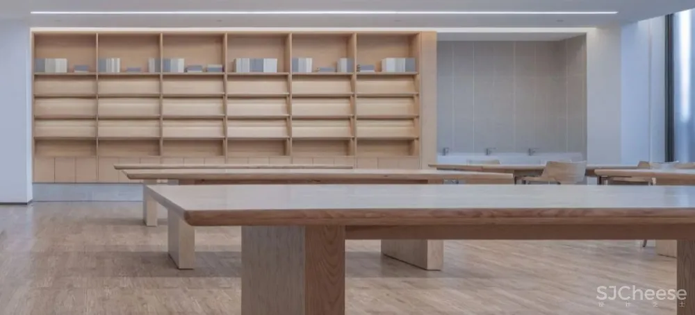 220㎡璀璨奢宅, 黑红配色,致敬经典!