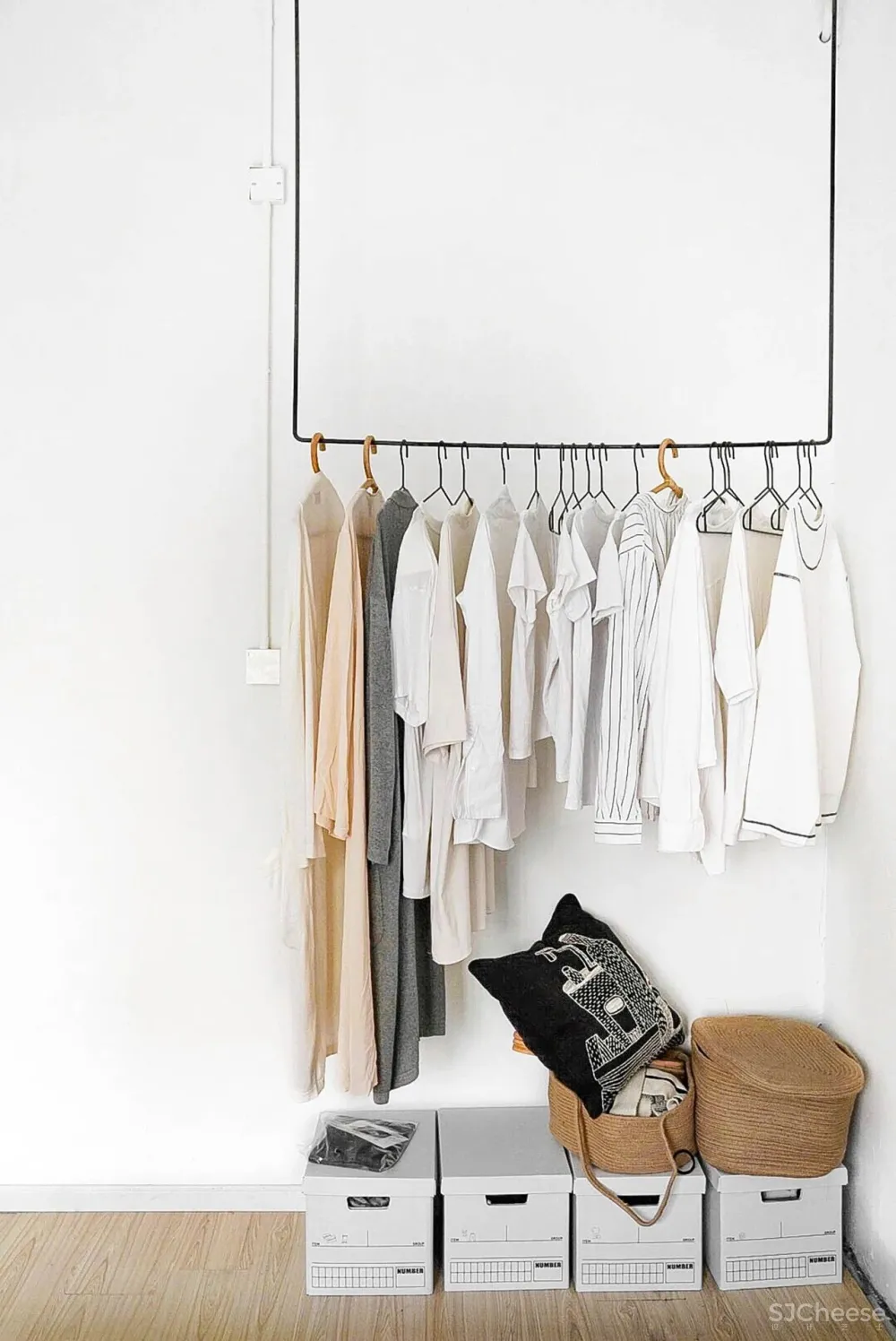 最牛租房族!安徽美女7500块在上海住300㎡,装成精致毛坯房