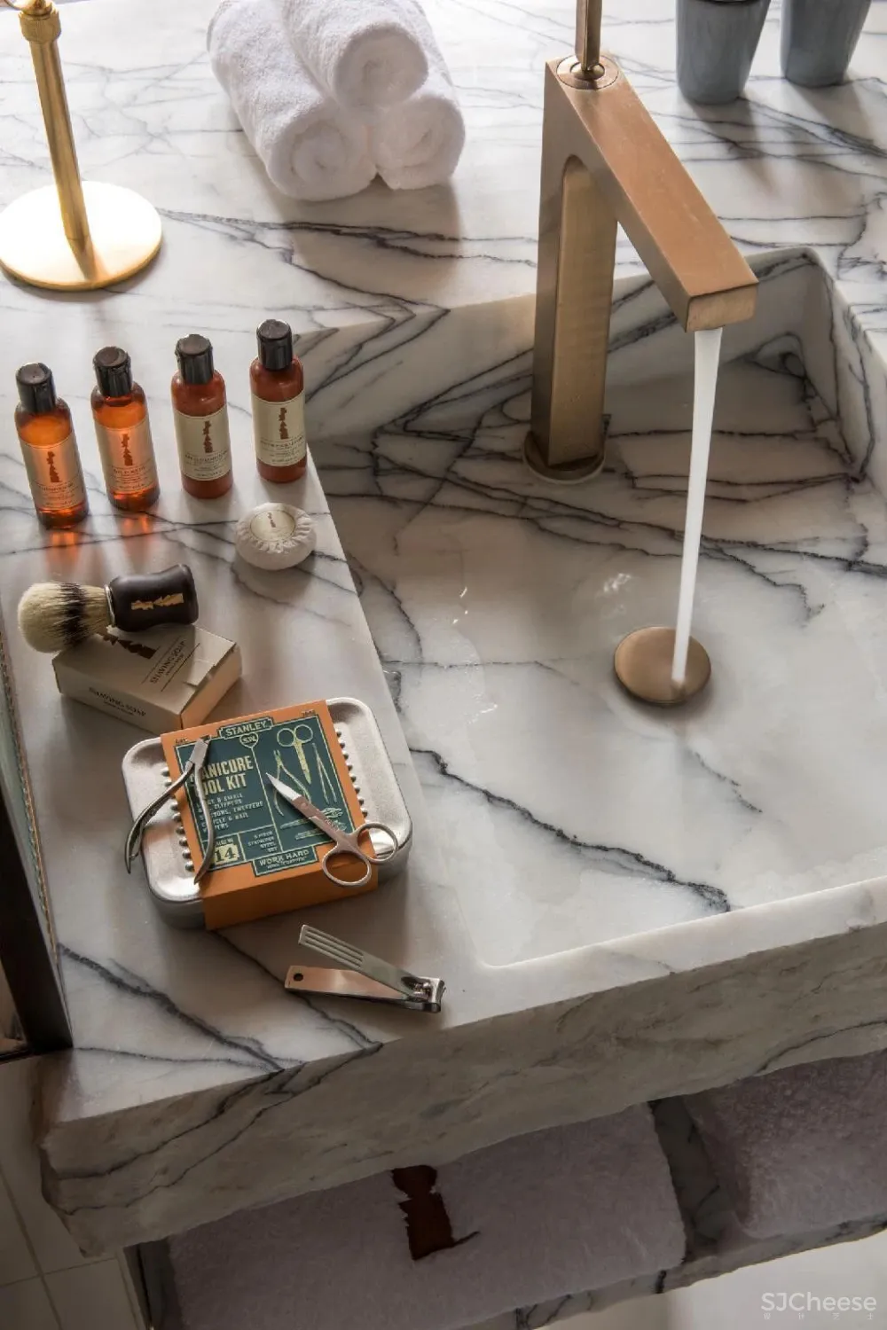 鬼才设计师Philippe Starck时尚营造-法国Brach 酒店!