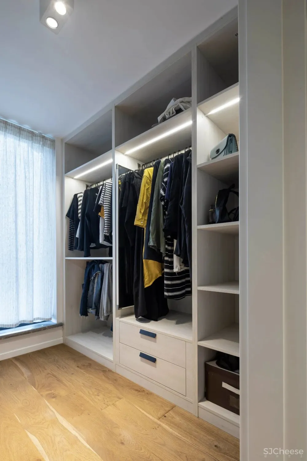 130㎡北欧简约,女主人爱生活,男主爱游戏,客厅书房设计一体