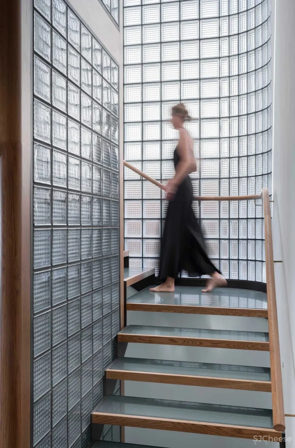 悉尼海滩的真正豪宅,大海会看厌,但室内的一切不会!