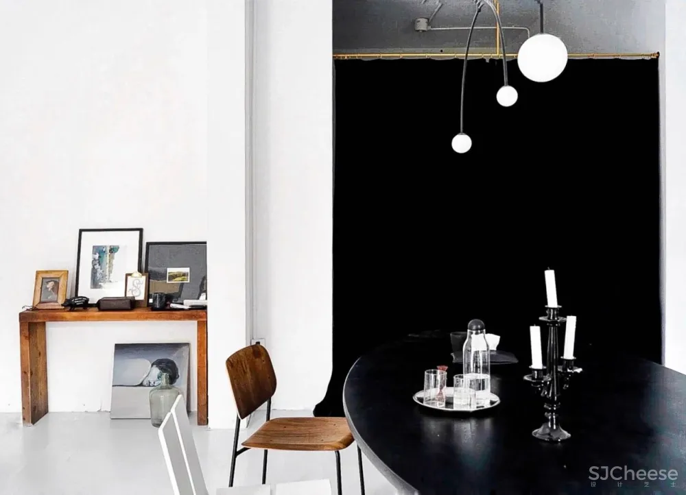 最牛租房族!安徽美女7500块在上海住300㎡,装成精致毛坯房