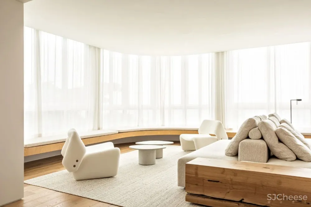 APARTAMENTO LEBLON IN RIO DE JANEIRO BY FELIPE HESS.